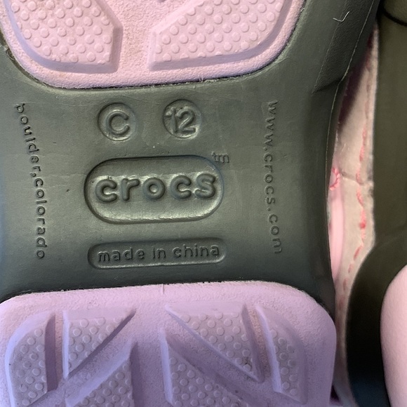 Crocs clog shoes lined light pink brown suede snowflake jibbet size c12 solid - Picture 7 of 7